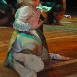 MALMEDY BALLET NATIONAL DU KAMCHATKA ( " Mengo" ) MALMEDY BALLET NATIONAL DU KAMCHATKA ( " Mengo" )