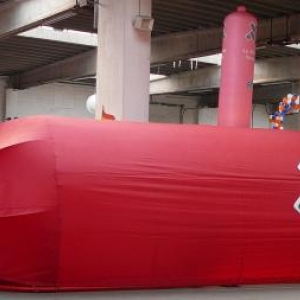 le stand suggestif des "Mutualites socialistes"