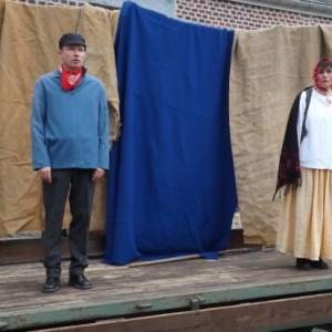 Un spectacle de marionnettes ( Tchantches et Nanesse )