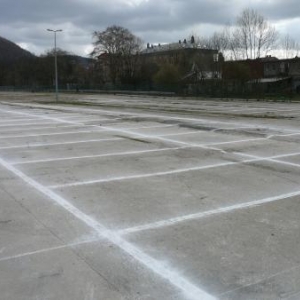 Le marquage recent du parking de Malmedy-Expo 