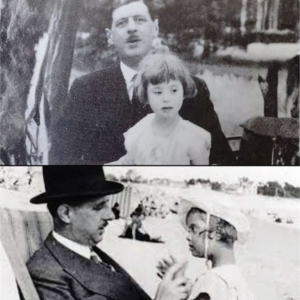 De Gaulle et sa fille Anne ( photo : F.Detry )