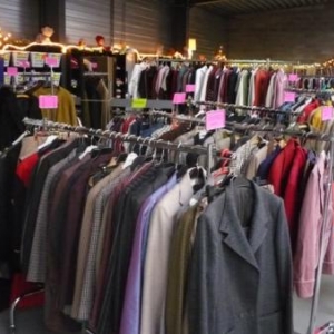 Un peu de tout a des prix plus qu'abordables ... Un peu de tout a des prix plus qu'abordables ...