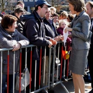 54. Bain de foule 54. Bain de foule