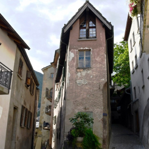 Photo 2  La tour Lochtmatter   ( Myriam Thys )