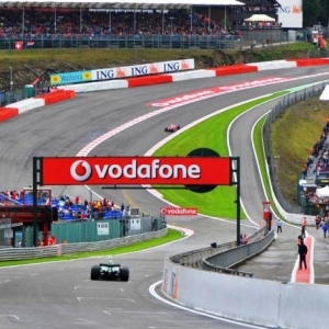 "Le plus circuit du monde" "Le plus circuit du monde"