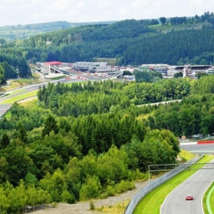 "Le plus circuit du monde" "Le plus circuit du monde"