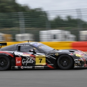 La Corvette V8 Racing que se partagaient le belge Bert Longin et le Hollandais Diederik Sijthoff