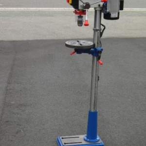 foreuse sur colonne avec 12 vitesses