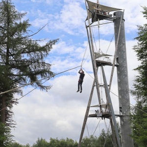 Tyrolienne, Tour du Millenaire