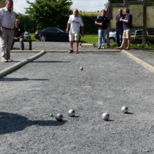 Dinez - Traditionnel tournoi de pétanque de la semaine du 15 août