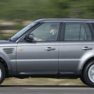 AUTO Essai: RANGE ROVER TdV8.