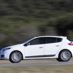 Découvertes gastronomiques avec la complicité de la Renault Mégane GT Line dCi.  