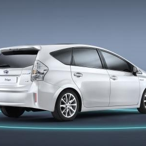 Toyota Prius +