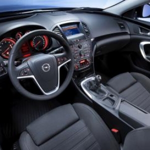 Opel Insignia. Opel Insignia.
