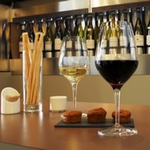 Le vin en Bourgogne: un patrimoine. Le vin en Bourgogne: un patrimoine.