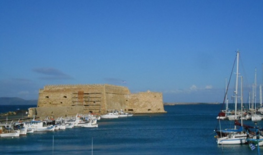 vue port de l hotel lato heraklion