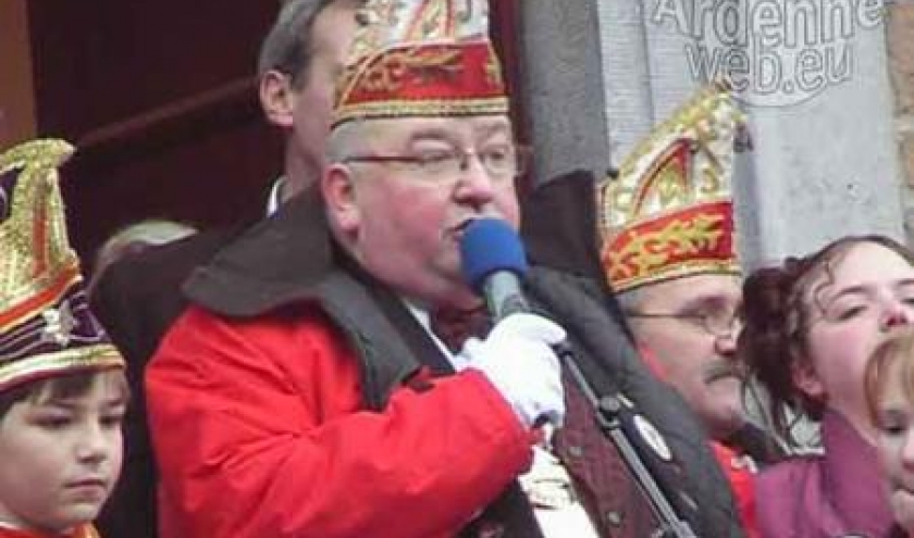 Intronisation du prince carnaval de Laroche - video 06 Intronisation du prince carnaval de Laroche - video 06