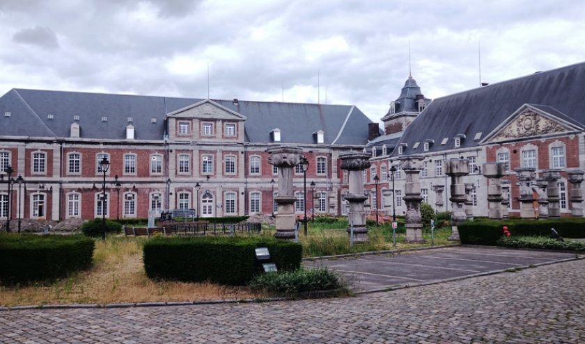 Abbaye fondée au 11° siècle  photo ( F.Detry )