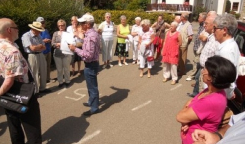 Les consignes avant le depart  ( Photo Ch. Crasson )