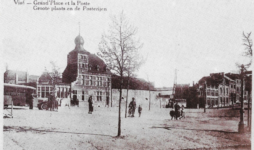 Une vue de la place fin des années 1920