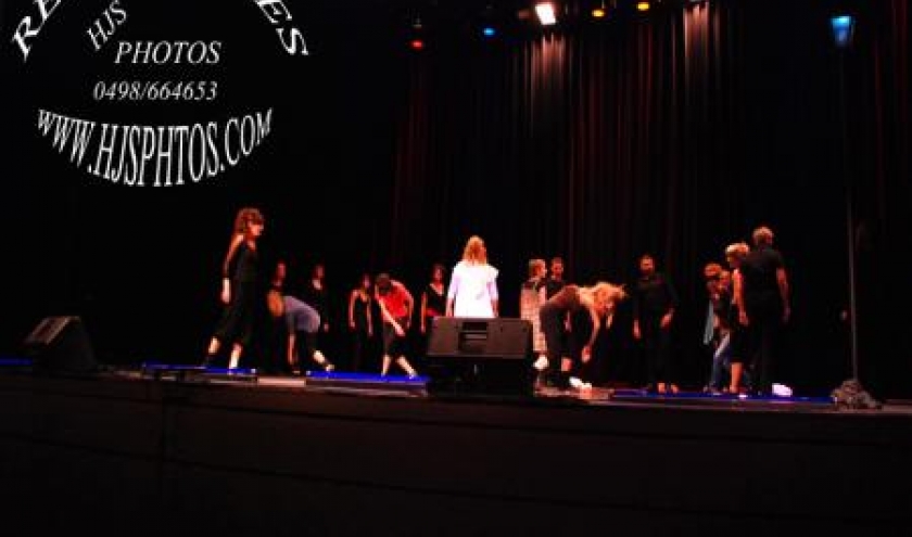 Comédie Musicale "TOGETHER" Comédie Musicale "TOGETHER"