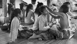 1949/Ubud/Avant la Danse Baris (c) Henri Cartier-Bresson/"Magnum"