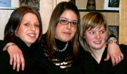 Melissa Chalon,Angelique Daussaint,Cynthia Charneux