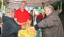 Gedinne Ecolo presse les pommes des gedinnois