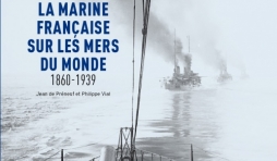 La Marine francaise sur les mers du monde de Jean de Preneuf et Philippe Vial  Editions Gallimard