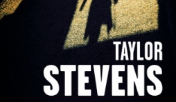 Infiltrée de Taylor Stevens  Editions Presses de la Cité.