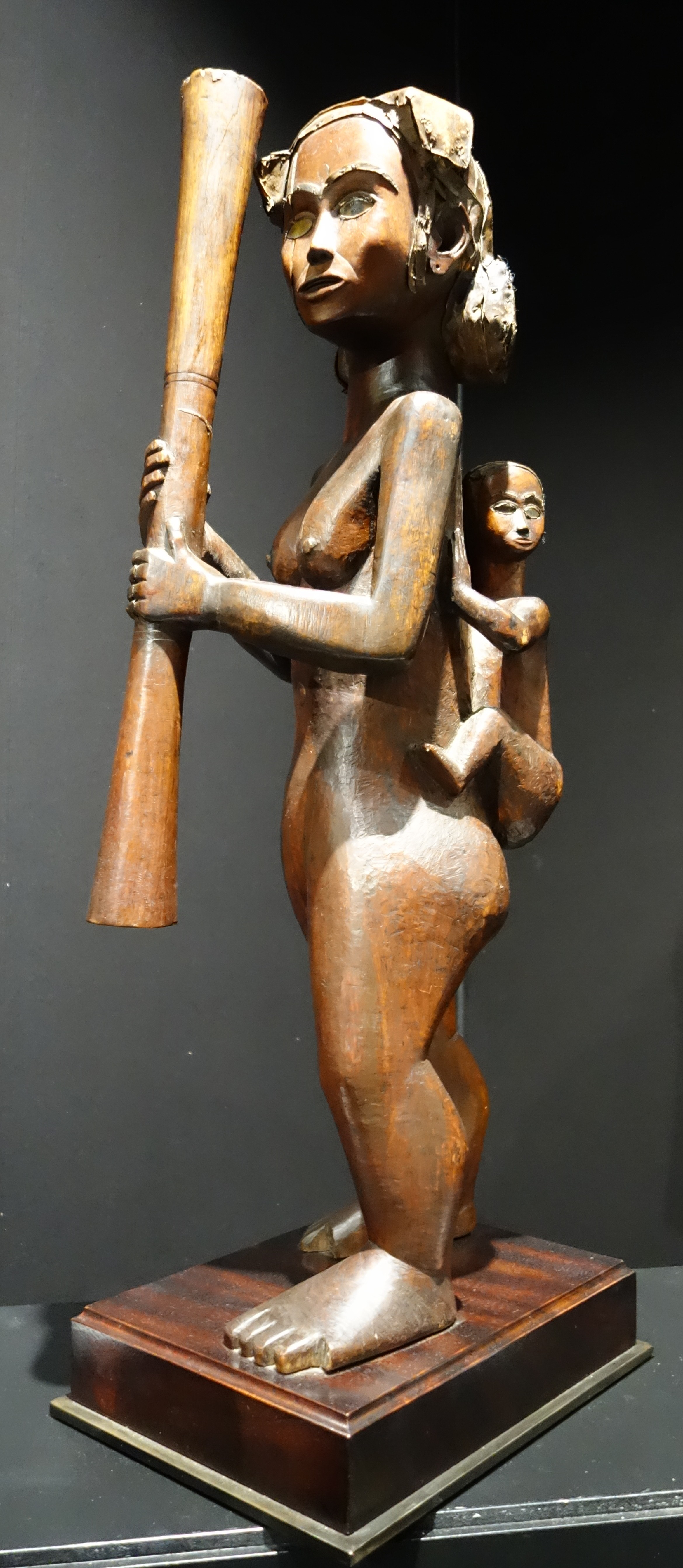 « Mabea Fany et son Enfant » © « Galerie Spectandum » © Photo : Fabien Sebo