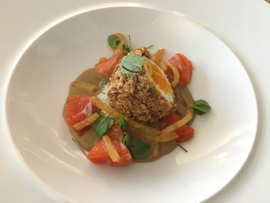 Cette image a un attribut alt vide ; le nom du fichier est epicuriales_12_plat_savarin.jpg