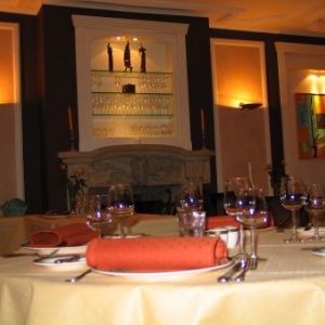 Une table du restaurant Acacia