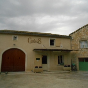 castelas - baux de provence