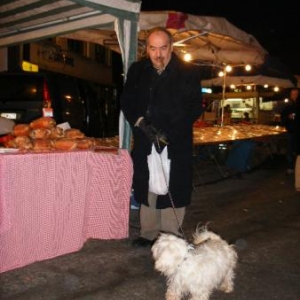 55. cet homme est moins connu que son cigare. Et son cigare est moins connu que son chien (qui ne s'appelle pas Black).