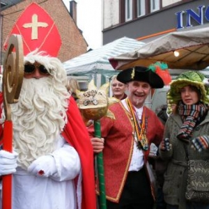 13. Saint-Nicolas, le Roi Soleil, une catherinette (place de la Brouette)