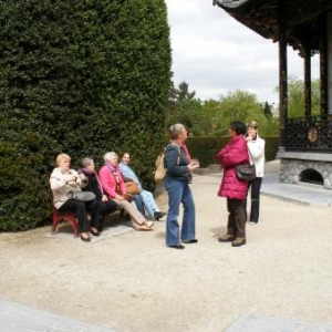 Le GSARA aux serres de Laeken, le 4 mai 2010: devant le pavillon chinois