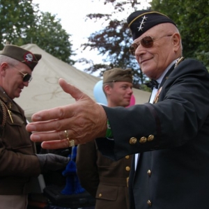 Un mariage au "703ème Tank Destroyer" à Gerpinnes