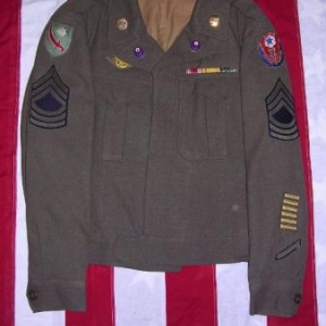 Veste avec badge d'epaule