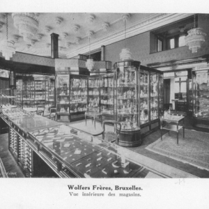 La joaillerie Wolfers Frères, dessinée et conçue par l’architecte Victor Horta au Musée du Cinquantenaire à Bruxelles.