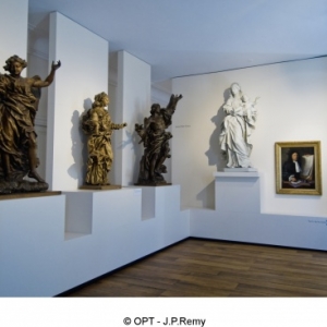 grand curtius grand curtius