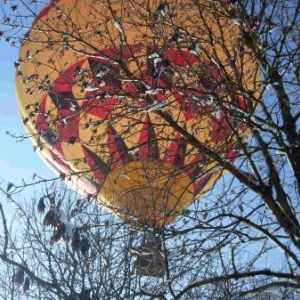 Saint-Valentin magique: vol en montgolfière dans la neige