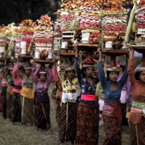 1969/Mas/Offrandes (c) Burt Glinn/”Magnum” 