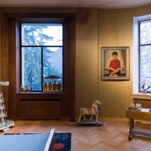 La Chambre d Enfant, avec le "Portrait d Olivier" de Rodolphe Strebelle (c) Lola Pertsowsky