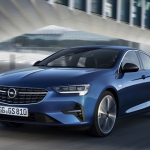 Une des Premieres mondiales, au "Salon" de Bruxelles : l "Opel Insignia" (c) "Opel"  