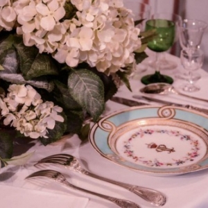 Collection permanente du (c) "Musee des Arts decoratifs-Hotel Groesbeeck-de-Croix"