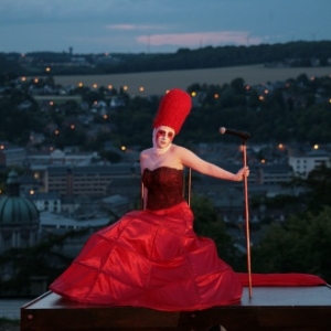 Marie-Noelle Hebrant, co-fondatrice du "Theatre Jardin Passion", une saisissante "Marie Tudor" (c) Marc Antoine