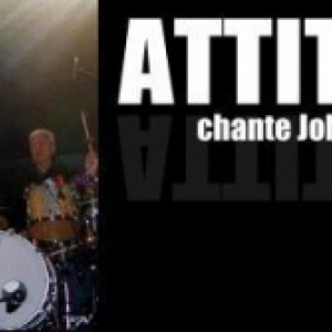 Le groupe "Attitude", avec Jacques Weck, chantant differents succes de Johnny Halliday