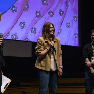 a présentatrice, Stéphanie Coerten, les codirecteurs Dominique Seutin & Nicolas Moins © Photo : Renaud Fang/« Folioscope »