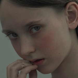 "Rasson Art Gallery" : Photographie de (c) Evelyn Bencicova, pour l affiche officielle du "Ramdam Festival"